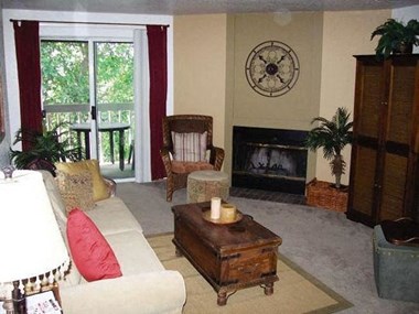 3701 S Orchard St 1-3 Beds Apartment for Rent - Photo Gallery 1