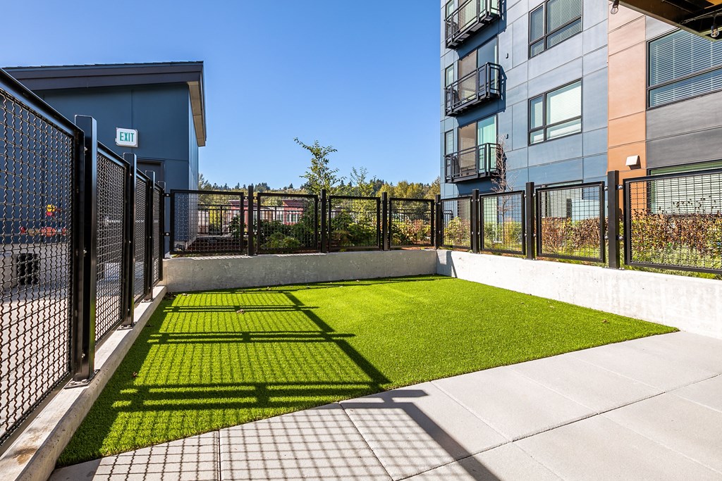 amenities  the heights on madison apartments