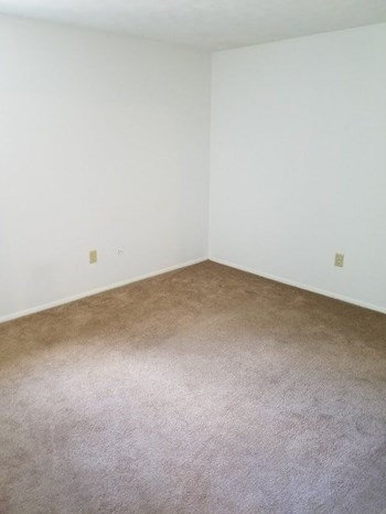 Lancelot Lane 3 Beds Apartment, Condo, Townhouse, Duplex/Triplex for Rent - Photo Gallery 6