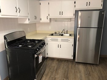 869-893 North Meadows Court 2 Beds Apartment, Townhouse, Duplex/Triplex for Rent - Photo Gallery 4