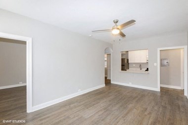 2373 E. 70Th Street Studio-2 Beds Apartment for Rent - Photo Gallery 2