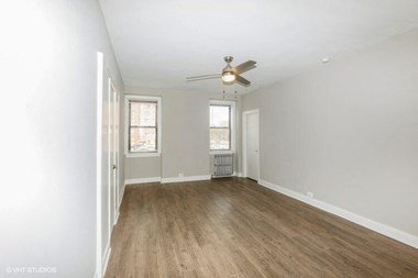 Wood Inspired Plank Flooring at Shorewind Apartments, Chicago, 60649 - Photo Gallery 4