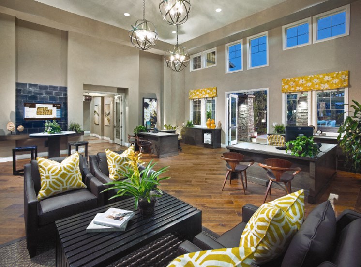 Artisan at East Gallery