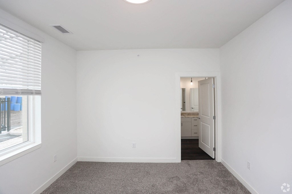 an empty room with empty walls