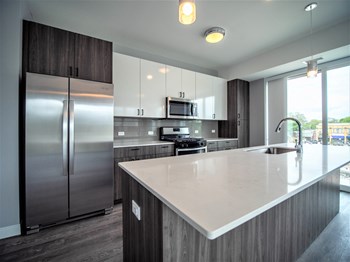 1 West Quincy Street Studio-3 Beds Apartment for Rent - Photo Gallery 4