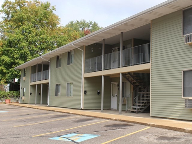 Back of Exterior Building 1503 and parking lot