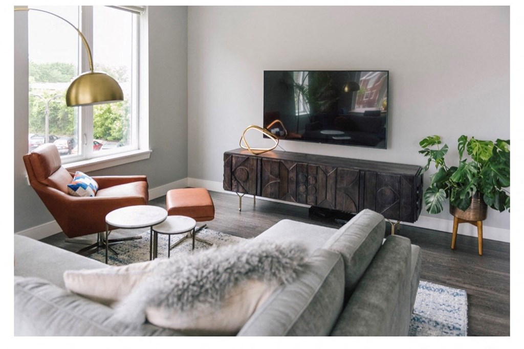 Burlington Station model living space