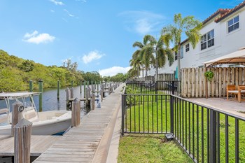The Isles Apartment boat docks - Photo Gallery 29
