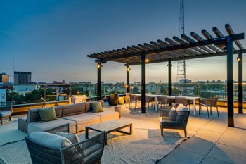 Rooftop lounge - Photo Gallery 24