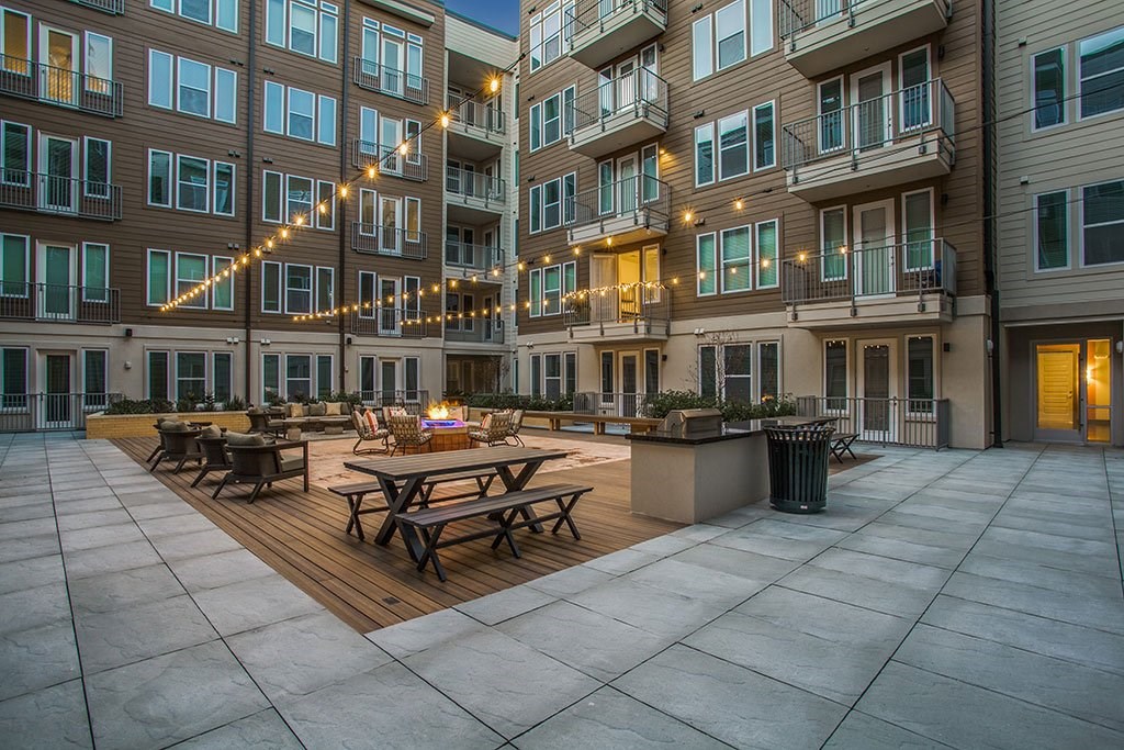 Jones & Rio courtyard