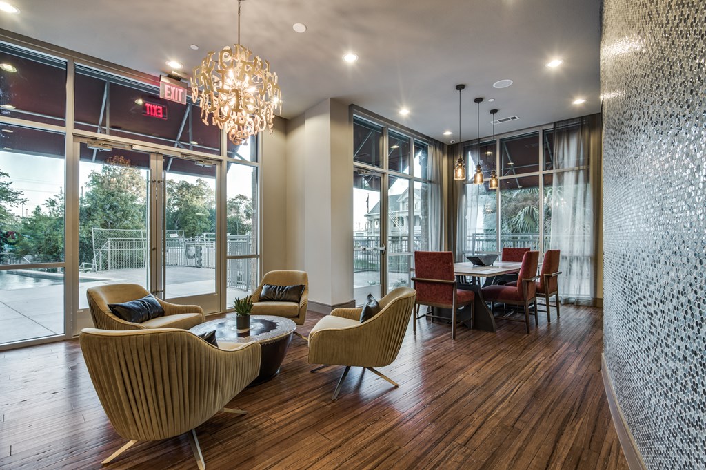 Jones & Rio resident lounge