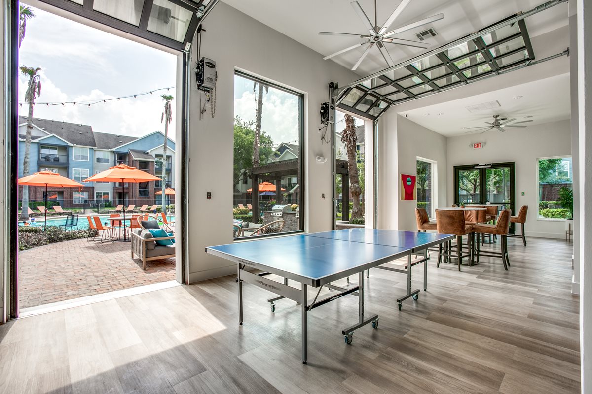 Aventura On Briar Forest Apartments