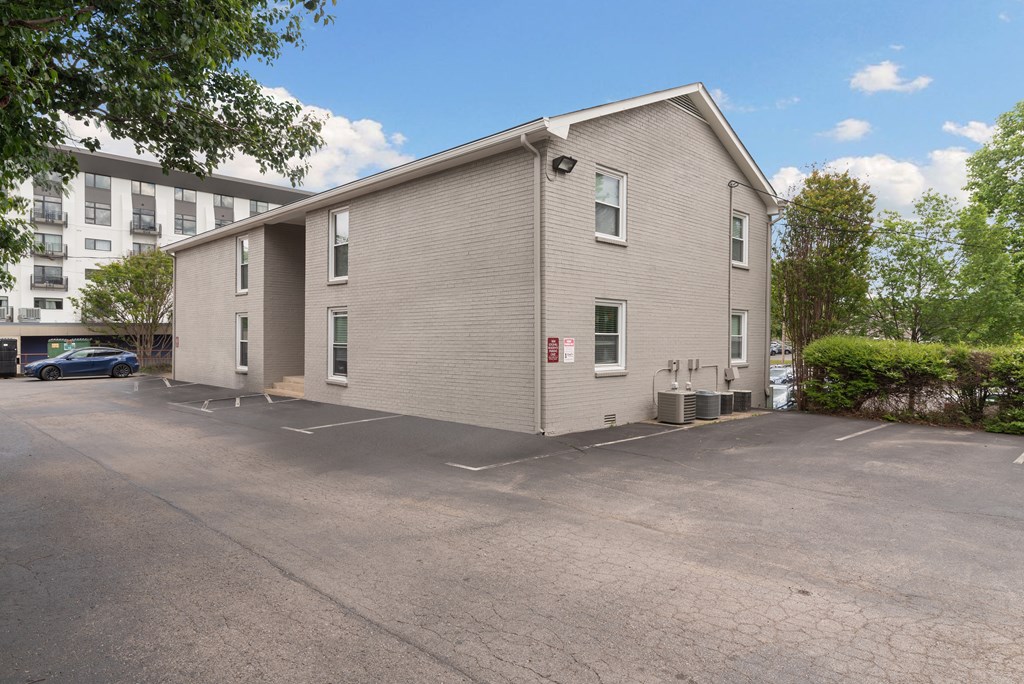 1808 Edgehill