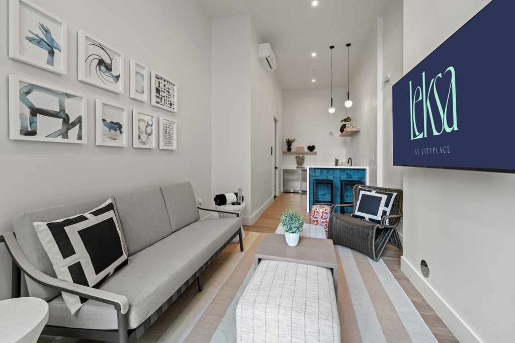 Outdoor airconditioned pool side casita cabana