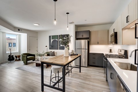 1425 Ellinwood St. Studio-2 Beds Apartment for Rent