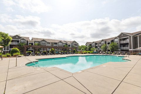 the enclave at homecoming terra vista swimming pool