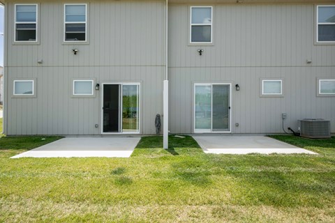 8495 N Elgin Ave 2-4 Beds Apartment for Rent