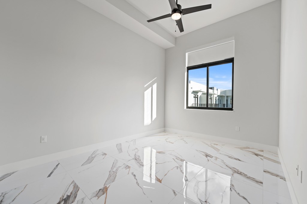Spacious Penthouse floorplan with upgraded fixtures and Marble-effect porcelain flooring