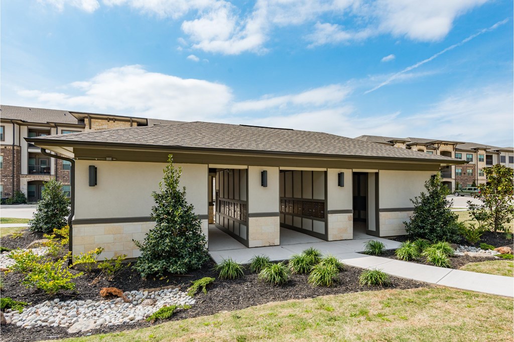 the estates with patio and landscaping