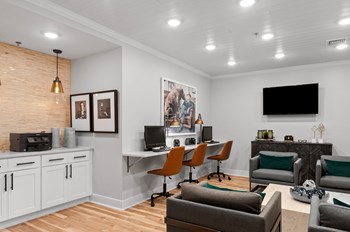 Business Center with Coffee Station - Photo Gallery 6