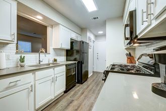 Rock Springs kitchen featuring pass through above sink. - Photo Gallery
