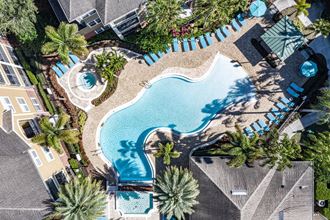 Aerial view of pool at Cumberland Park Apartments in Orlando, Florida