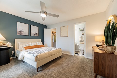 the preserve at ballantyne commons bedroom and bathroom