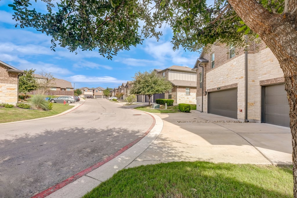 Townes On Tenth Townhomes