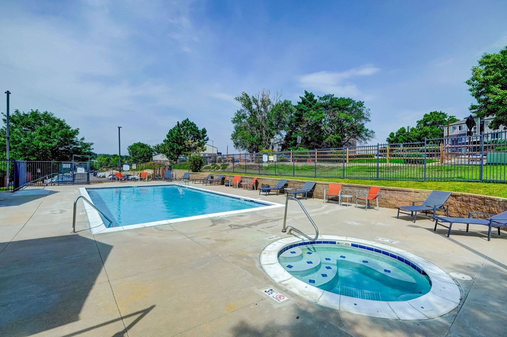 pool and hot tub at the preserve at polo towers apartments