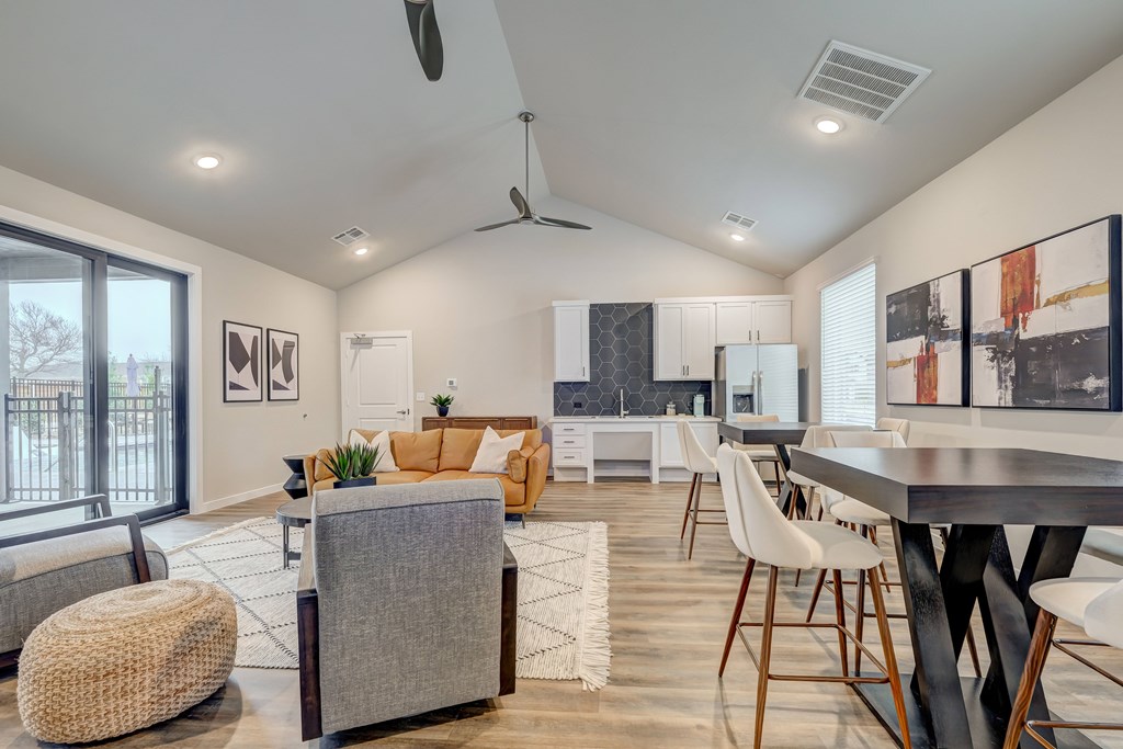 Denton Leasing center with resident lounge