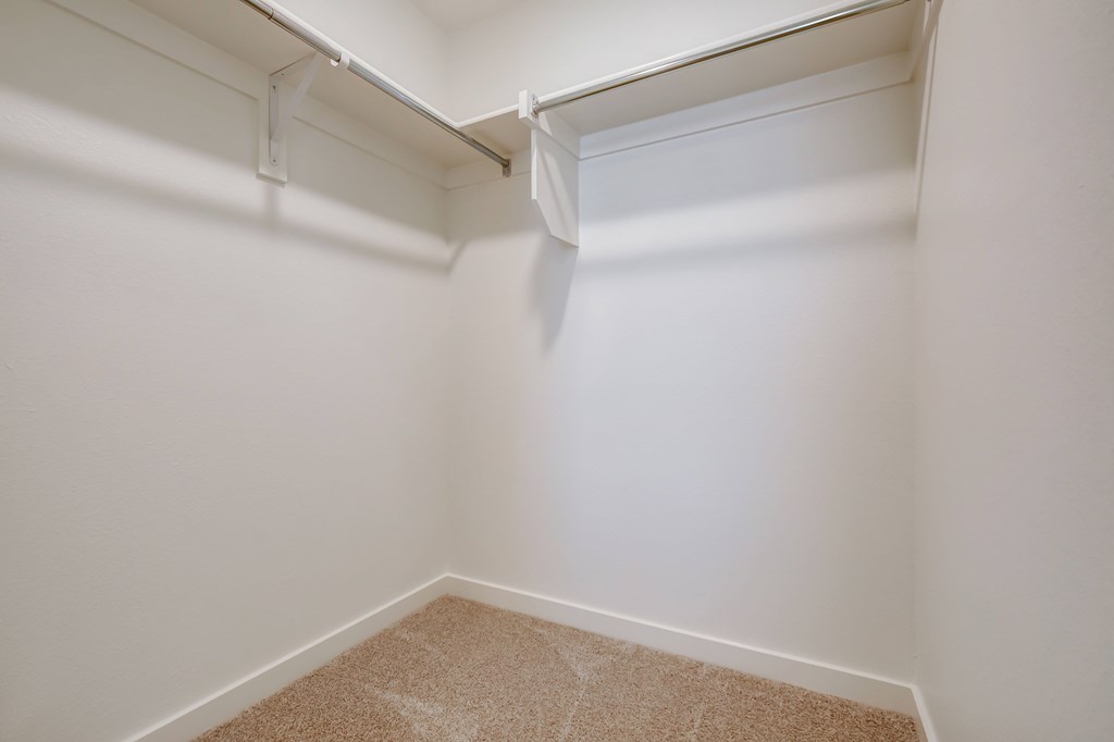 a walk in closet Canvas at Willow Park houses for lease