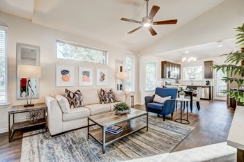 Open floorplans with large living and entertainment spaces Open floorplans with large living and entertainment spaces - Photo Gallery 3