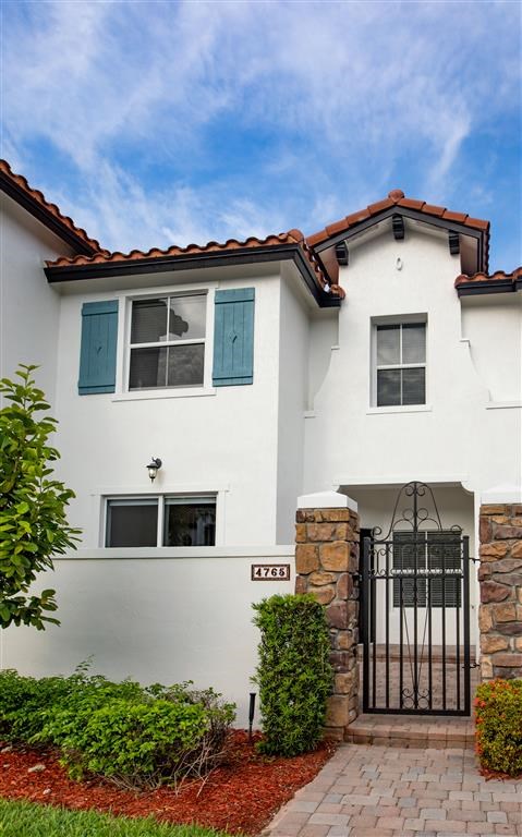 The Isles Apartment Mediterranean entrance