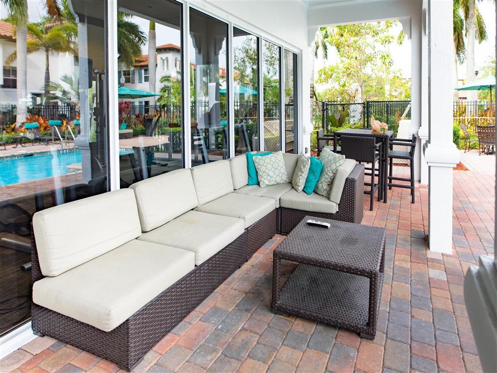 The Isles Apartment sitting area