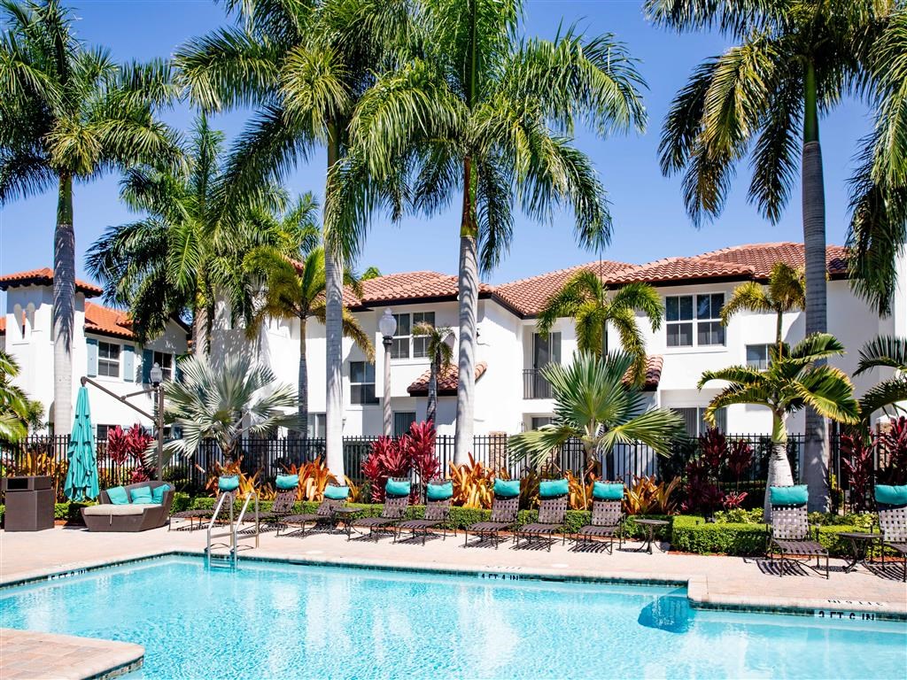 The Isles Apartment pool