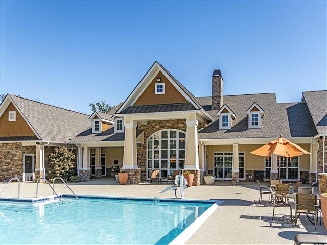 Luxury Apartments in Downtown Franklin TN2