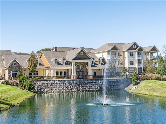 Luxury Apartments in Downtown Franklin TN1