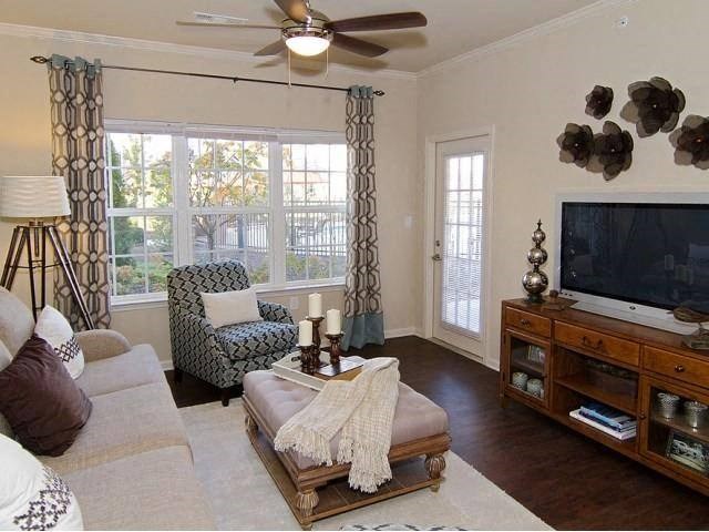 Luxury Apartments in Downtown Franklin TN5