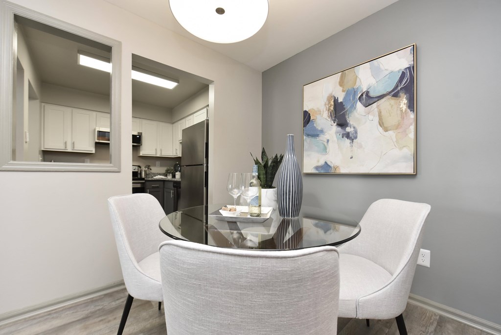 Dining Room with Hardwood Floors in Indianapolis Renovated Apartments for Rent