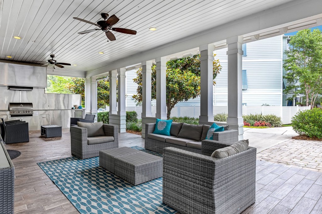 Outdoor grilling station with lounge area