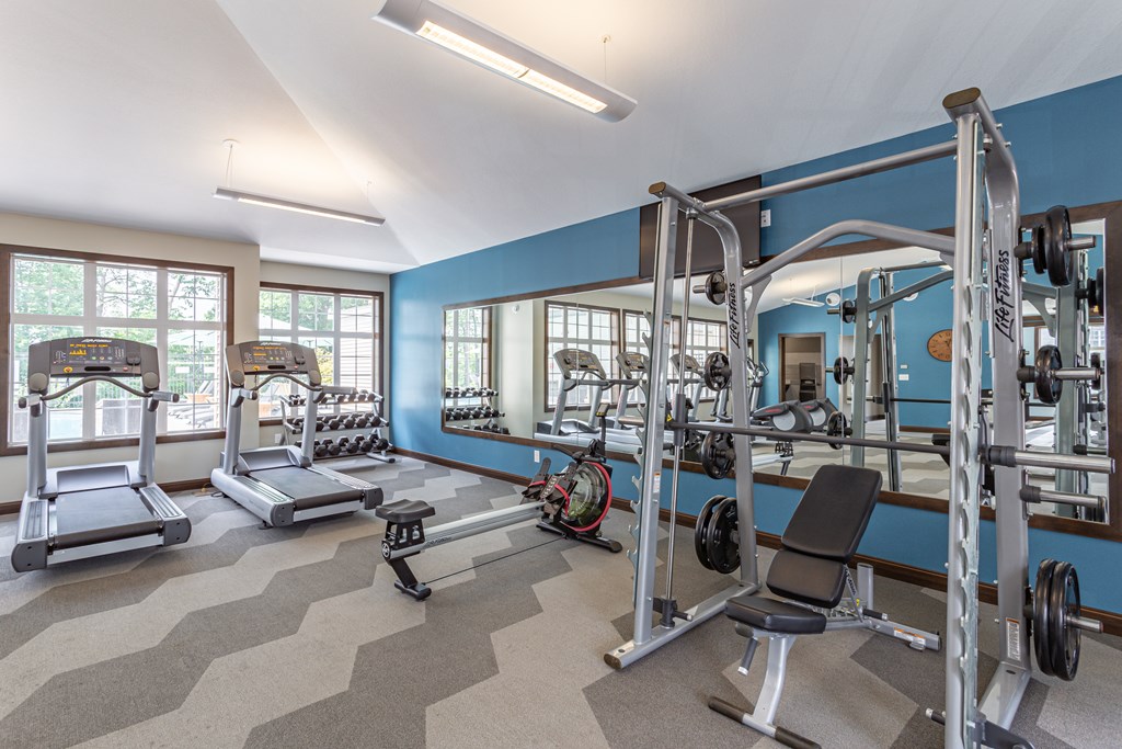 the gym at Lake Susan Apartments in Chanhassen, MN