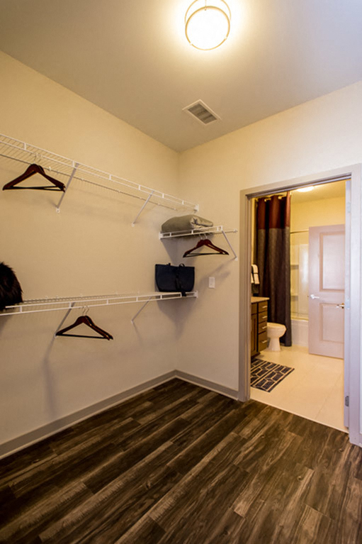 Brand New Franklin TN Apartments