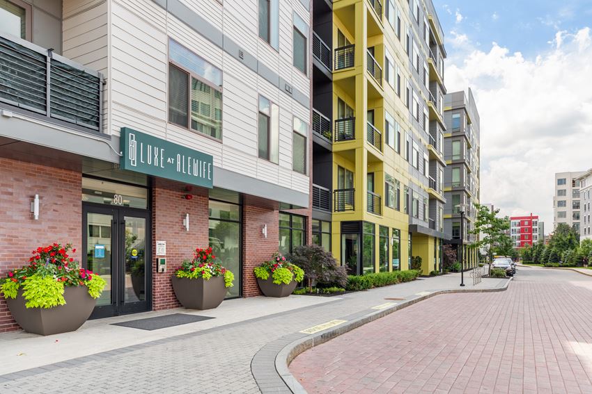 Luxe at Alewife - Photo Gallery 1