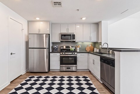 313 W California Ave Studio-3 Beds Apartment for Rent