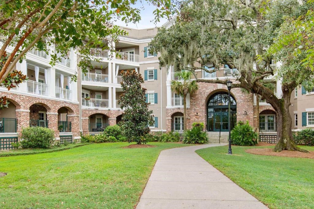exterior view of the preserve at city center apartments