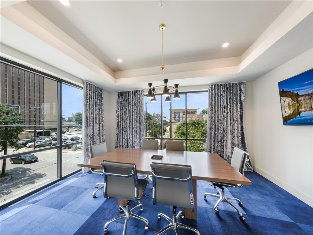 Augusta Flats Conference Room