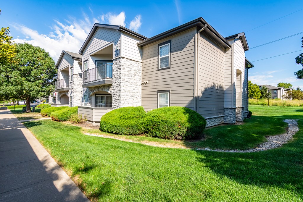 EXTERIOR OF BUILDING