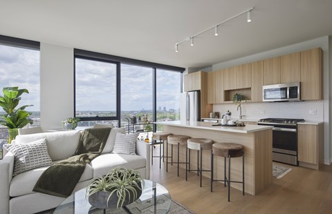 1475 N Kingsbury Studio-2 Beds Apartment for Rent