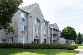 3393 Northdale Blvd 1-3 Beds Apartment for Rent - Photo Gallery 3