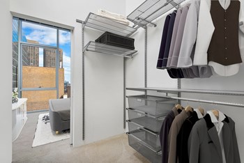 601 W Jackson Blvd Studio-2 Beds Apartment for Rent - Photo Gallery 6